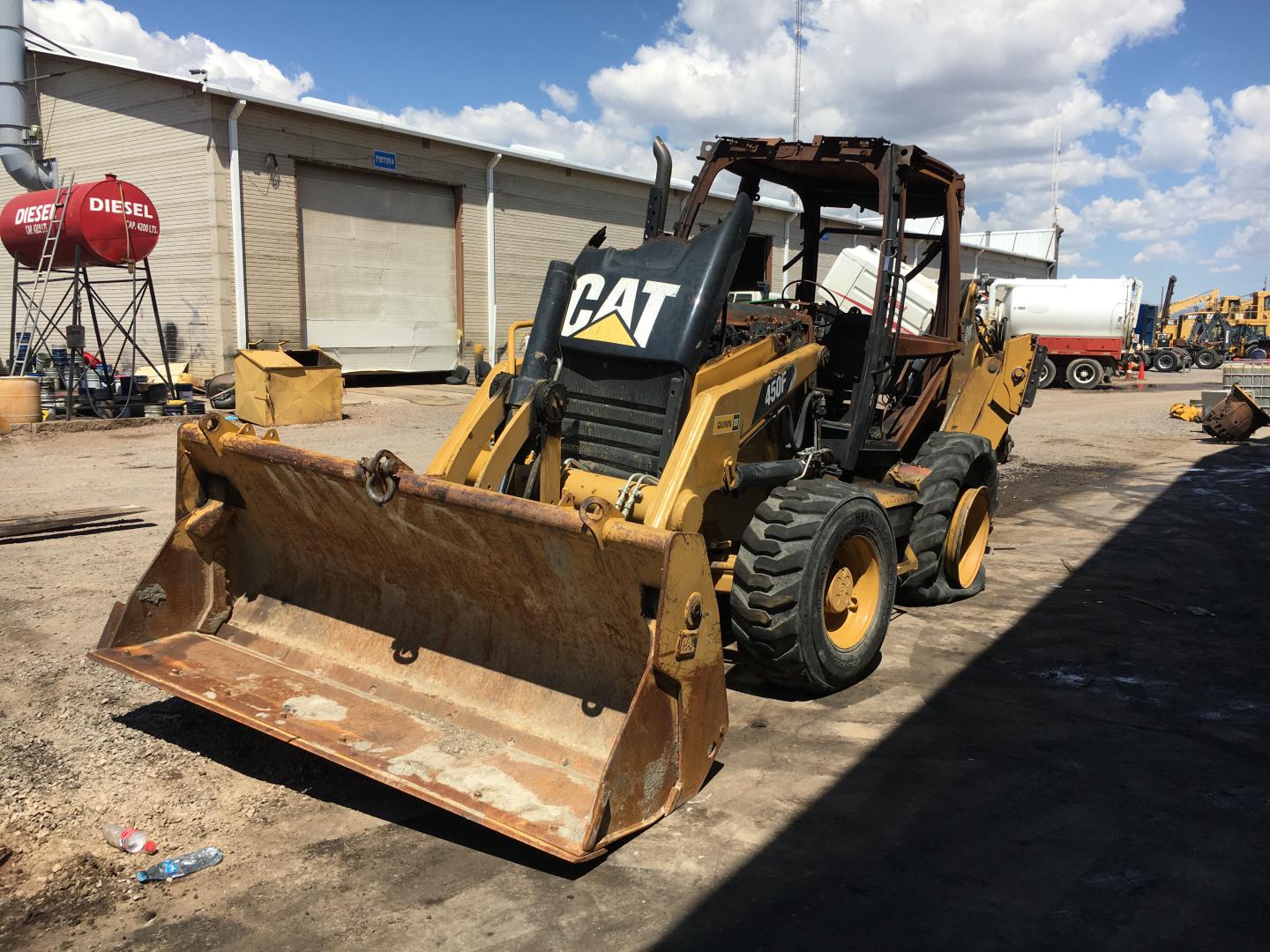 ./imagenes/INVOICE/2019/16993/RETROEXCAVADORA 450F (2).JPG